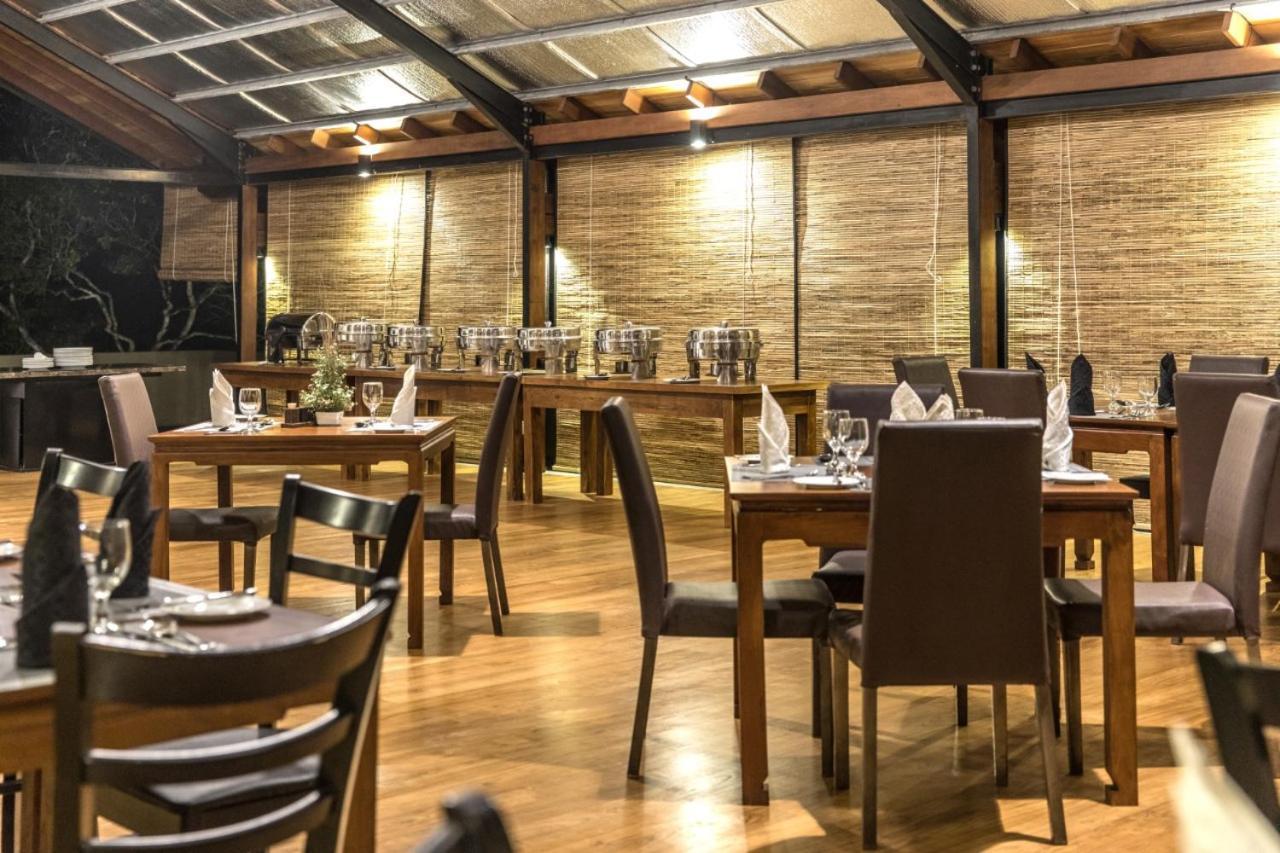 Manthila Hotel Anuradhapura Εξωτερικό φωτογραφία