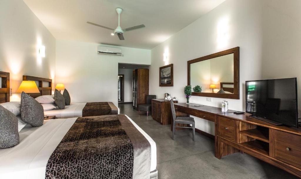 Manthila Hotel Anuradhapura Εξωτερικό φωτογραφία