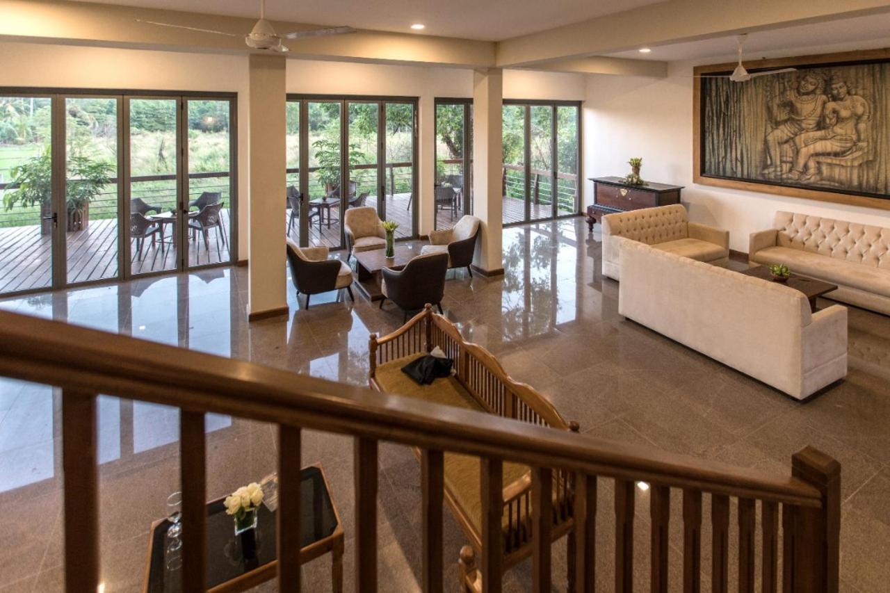 Manthila Hotel Anuradhapura Εξωτερικό φωτογραφία