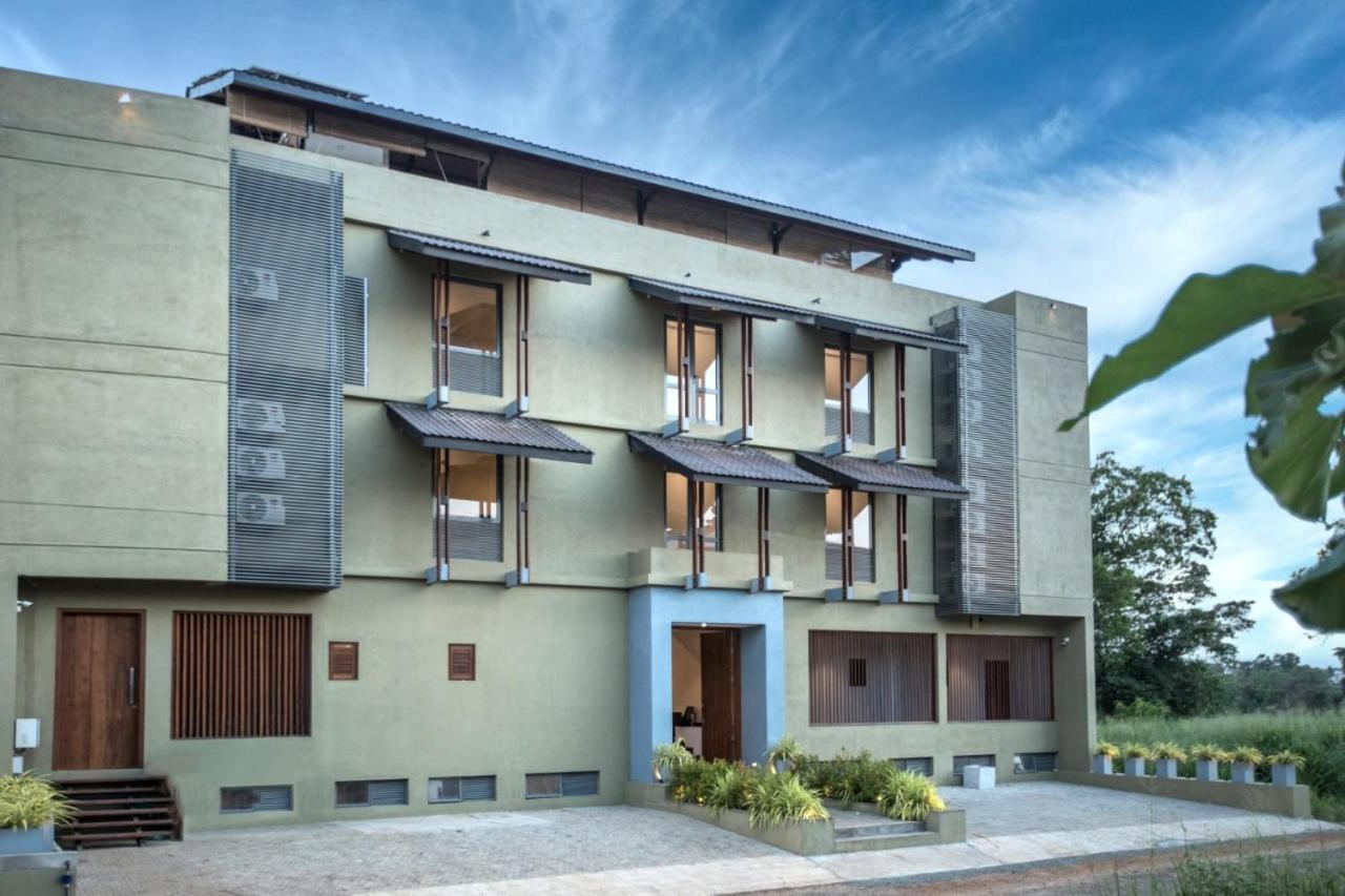 Manthila Hotel Anuradhapura Εξωτερικό φωτογραφία