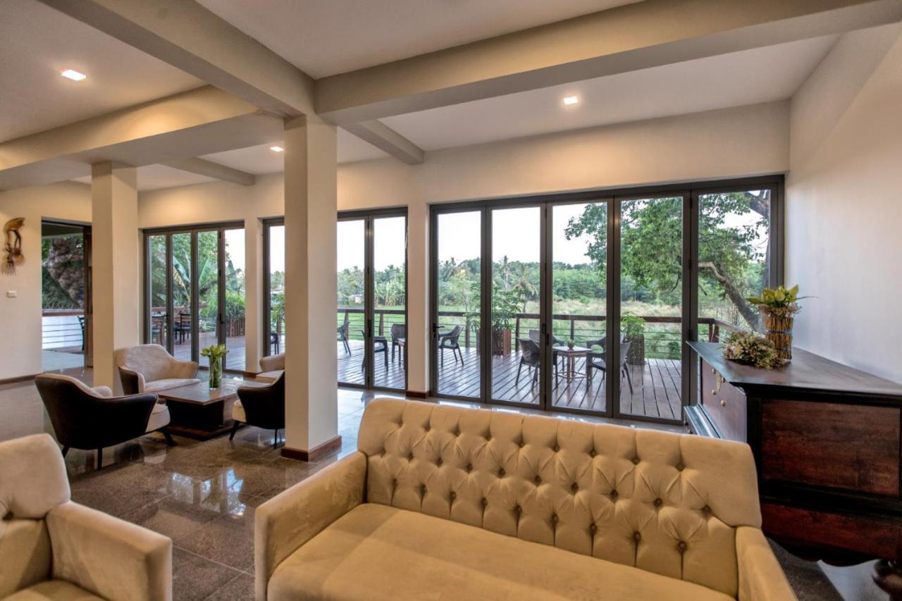 Manthila Hotel Anuradhapura Εξωτερικό φωτογραφία